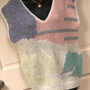 Vintage Knitted Sweater vest!!!!
